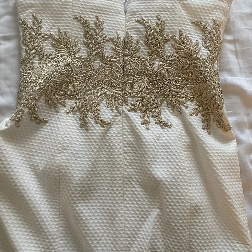 Lilly Pulitzer Strapless Textured White Dress with Gold Embroidery - Picture 5 of 9